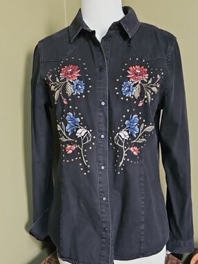 Buffalo David Bitton Black Button-Down Shirt with Rose & Blue Floral Embroidery